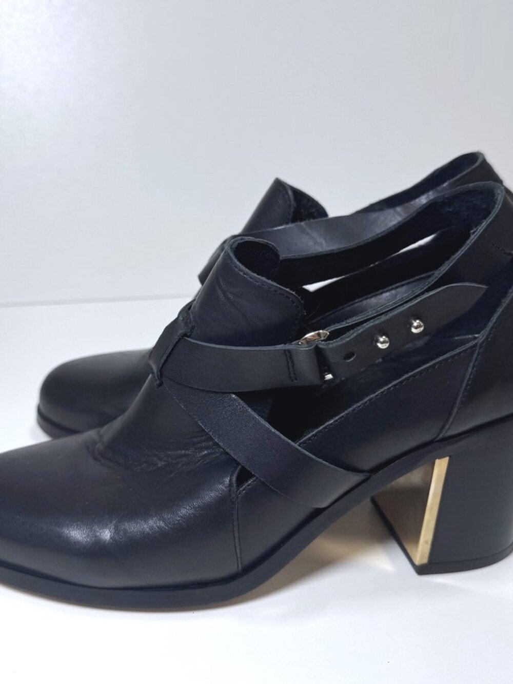 Topshop Black Leather Cut-Out Block Heel Shoe Crossover Strap 8 39 Gold Office